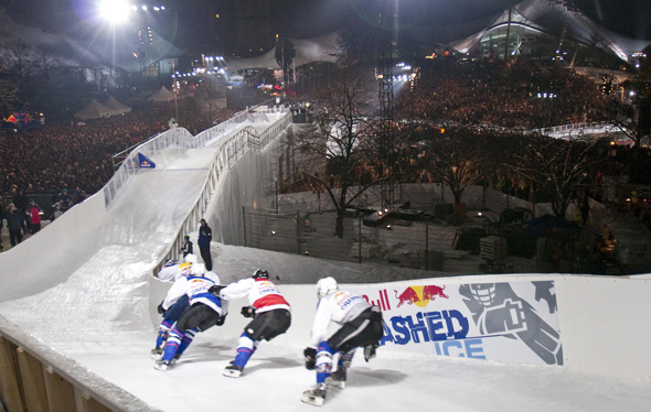 Ice Cross Downhill Weltmeisterschafts-Auftakt 2011 im Münchner Olympiastadion