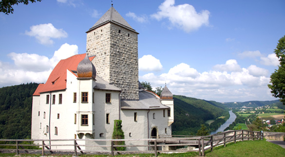 Burg Prunn im Altmühltal mit Nibelungenlied-Ausstellung