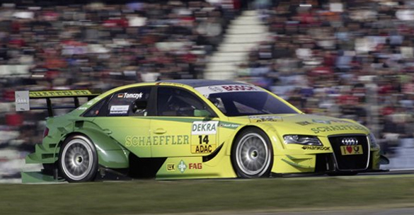 DTM-Geschichte im Audi museum mobile Ausstellung ‚Gute Zeiten‘