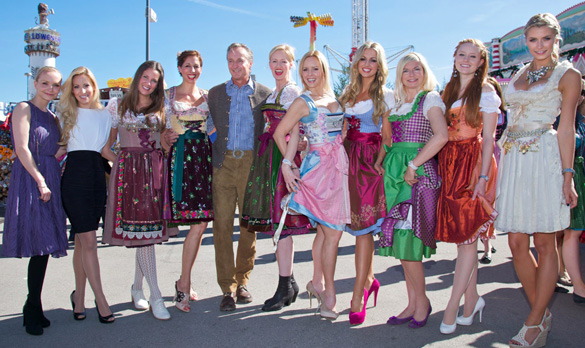 Oktoberfest 2012: Frauenalarm bei der EBEL-COSMOPOLITAN WIESN