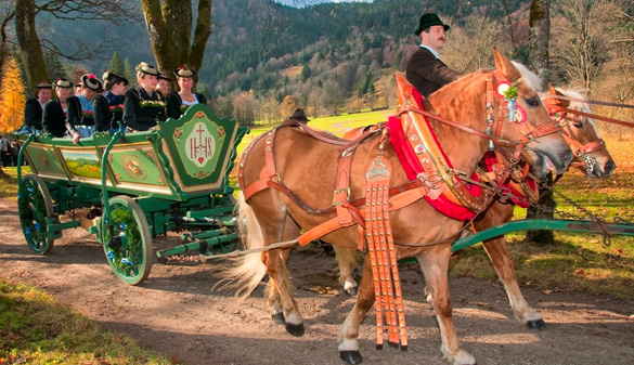 Brauchtum: Älteste Leonhardi-Wallfahrt Bayerns am Tegernsee