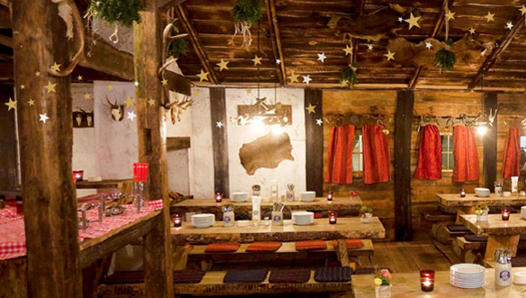 Exklusive Eventlocation: Pop-up Almhütte mitten in München