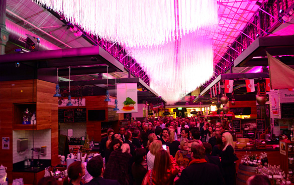 Lichtinstallation-Schrannenhalle