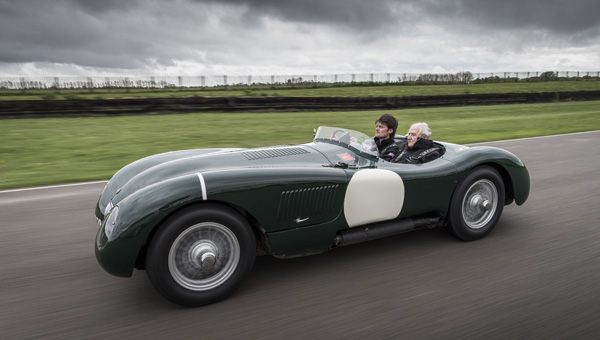 Mille Miglia: Starrummel um Hollywood-Schauspieler Daniel Day Lewis und die vielen VIPs des Jaguar Teams