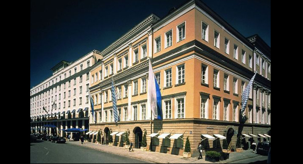 BAYERISCHER HOF AM PROMENADEPLATZ