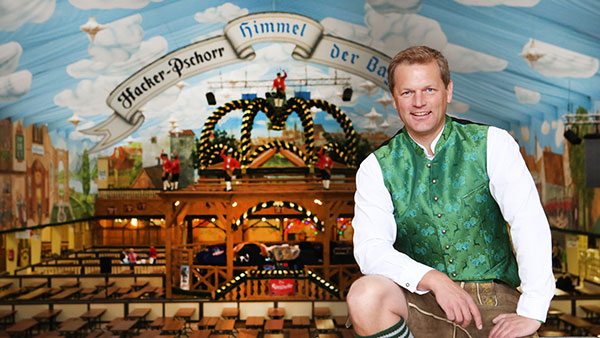 Wiesn live: BR-Moderator Tom Meiler täglich aus dem Hackerzelt