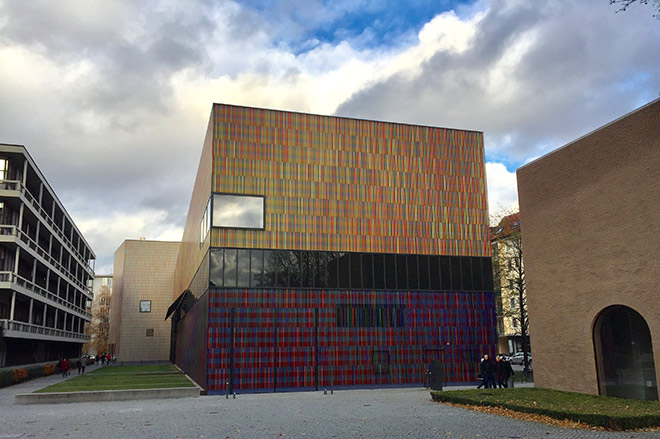 Für Kino der Kunst fanden Im Museum Brandhorst die traditionellen Artist Talks ohne Publikum statt.