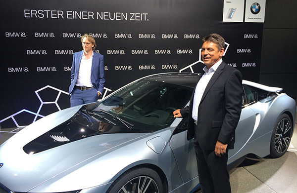 BMW Chefdesigner Jacob (li) und der Entwicklungsleiter Dr. Breitfeld (re)