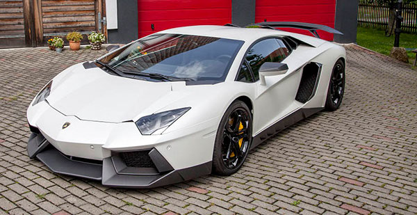 Was macht einen Lamborghini Aventador LP 700-4 noch sportlicher?