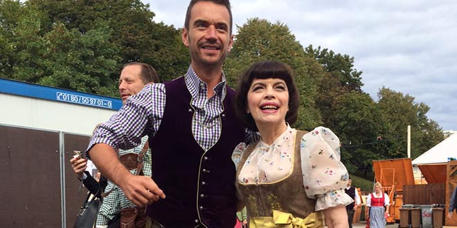 Oktoberfest Theresienwiese: Florian Silbereisen zeigte Mireille Mathieu die Wiesn!