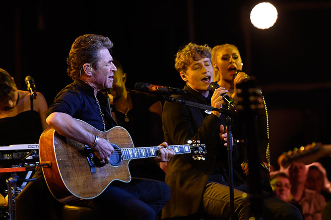 Peter-Maffay-mit-Tim-Bendzko-Fotocredit-BrauerPhotos