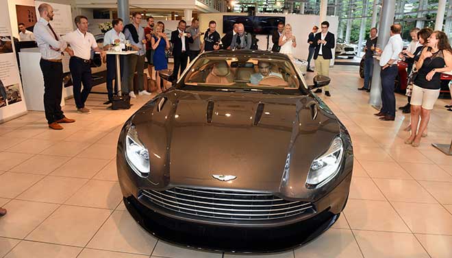 Aston-Martin-DB-11