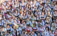 Oktoberfest Rekorde? 9 unglaubliche Bier, Weißwurst und Brezn-Rekorde