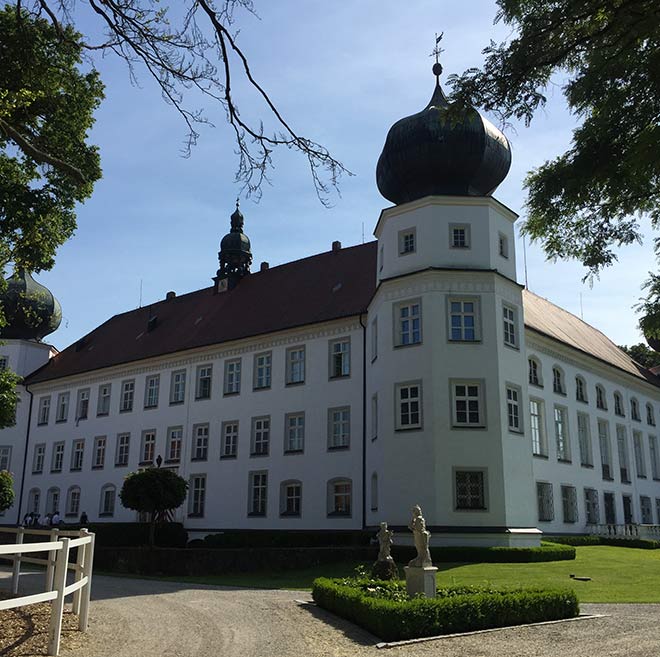 Schloss Tüssling wurde peu à peu renoviert