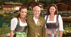 Reit im Winkl: Gut Steinbach mit Luxus-Chalets feierte glamouröse Opening-Party