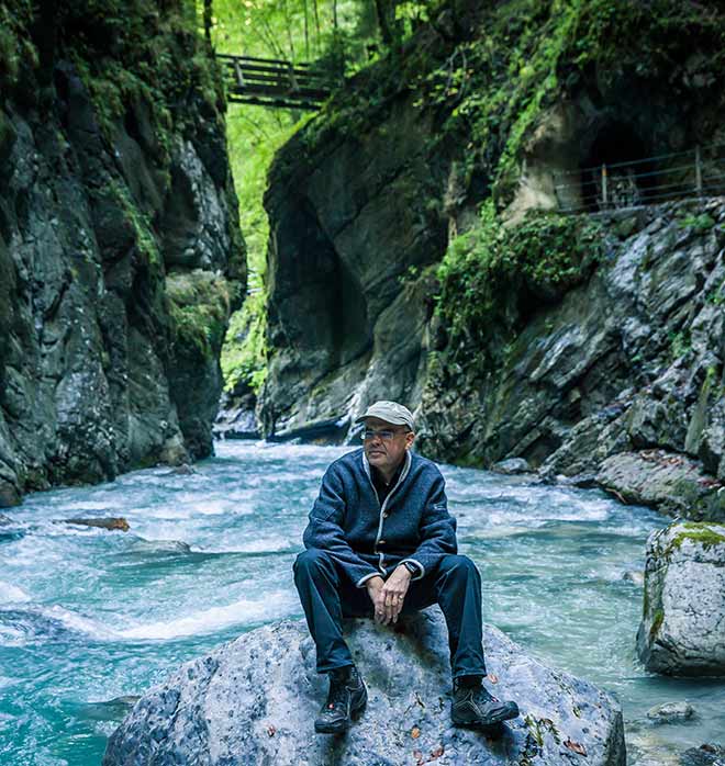 Rudolf Achter mitten in der Partnachklamm. Fotocredit: bayern.by - Bernhard Huber