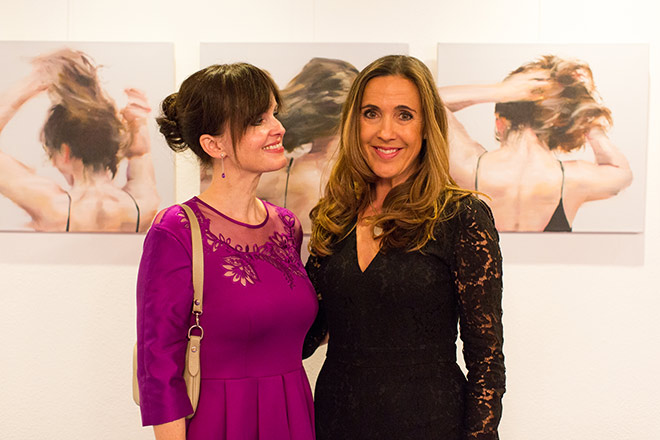 Kunst-Historikerin Dr. Sonja Lechner mit Gastgeberin Susanne Gräfin von Moltke luden zum Kunst Highkight am Tegernsee.