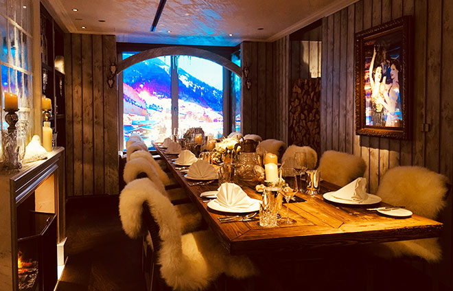 Bis 15. Januar 2018 hat das Mandarin Oriental ein Chalet in der Bar31 mit eigenem Eingang. Platz für ca. 18 Personen. 