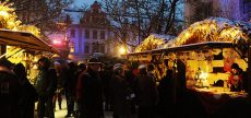 Reisetipp Regensburg: Weihnachtsmarkt im Schlosshof von Thurn und Taxis
