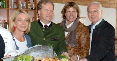 Karpfenessen in Kitz: Franz Beckenbauer lud zu seinem traditionellen Fischessen