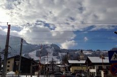 Urlaubs-Check: Kitzbühel oder St. Moritz?
