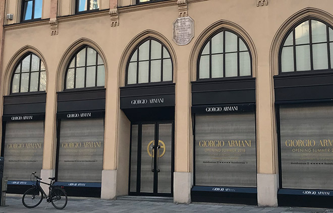 In einer der schönsten Häuser Münchens befindet sich der Giorgio Armani Store. Das Re-Opening ist für Sommer 2018 geplant! 