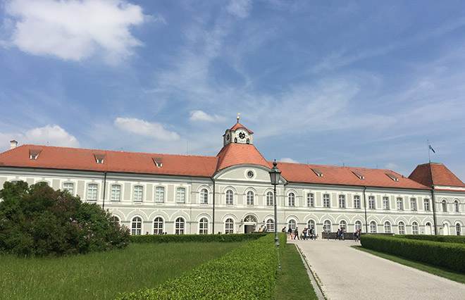 Im nördlichen Flügel von Schloss Nymphenburg ist der Hubertussaal, welcher bereits im 18. Jhd. der Konzertsaal der Wittelsbacher war. Am Valentinstag ein magischer Ort