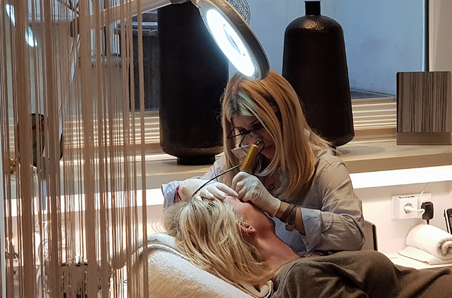 Permanent Make up Beauty-Artist Daniela Grob im Beauty-Atelier in den Platzlgassen in der Münchner Innenstadt