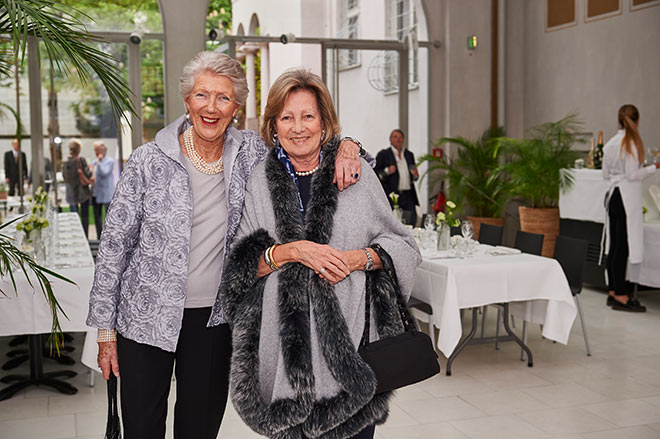 Verena von Bárczy und Carla Kunkel. Foto: Markus Kehl