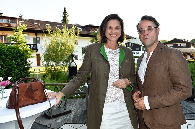 Ilse Aigner mit Schauspieler Jan-Josef Liefers. Fotocredit: Sabine Brauer, BrauerPhotos