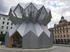 Kunst im öffentlichen Raum: BISS bespielt den Wittelsbacherplatz