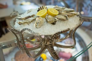 Wenn Frauen Austern essen, sollten sie …