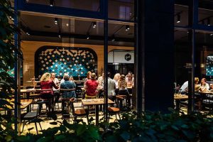 Pop-Konzert im Restaurant: Neuer Trend startet in der Münchner Innenstadt