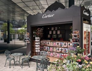 Cartier bringt französischen Kiosque nach München
