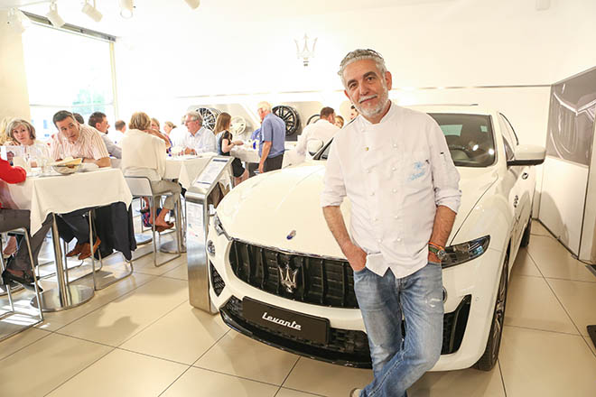 Sternekoch Mario Gamb kochte für einen Abend im Maserati Showroom am Odeonsplatz auf. Genussreisen mit Maserati