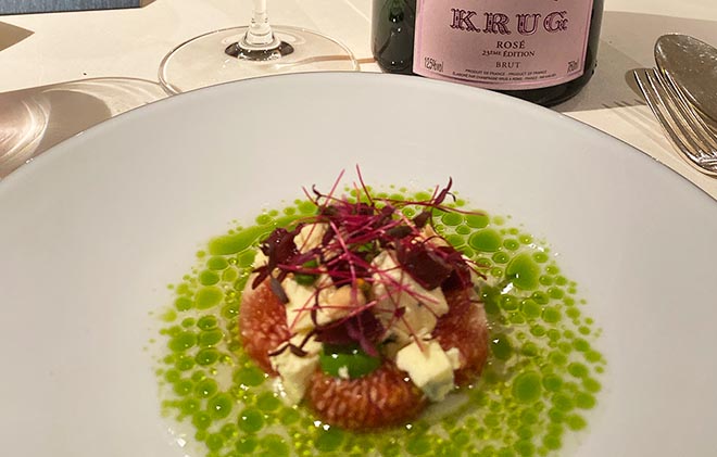 Blauer Allgäuer / Feige / Estragon mit KRUG Rosé 23 Edition (iD 217 014)