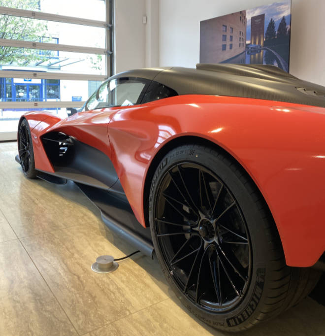 Aston Martin Valhalla im Münchner Showroom in der Moosacher Straße