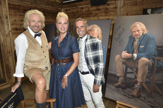 Thomas Gottschalk mit Freundin Karina Mroß und Michi Klemera (Gründer Luis Trenker) beim Luis Trenker Event in Salzburg. Photo: BrauerPhotos / G.Nitschke