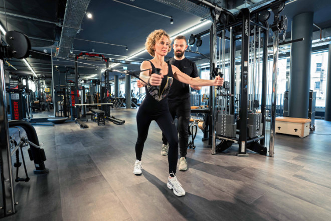 Personal Training bei PRIME TIME fitness. Hier im zweiten Stock der Fitness Dependance in der Maximilianstraße.