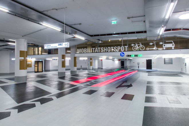  Parken Next Level: Der Mobilitätshotspot in der Hofbräuhaus Parkgarage mit einem zukunftsweisenden Konzept für europäische Innenstädte.