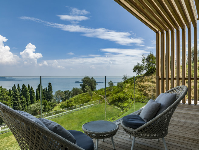 Klar, dass das neue Hotel am Gardasee den Blick auf den Lieblingssee der Münchner freigibt. Fotocredit: Eden Reserve, Hotel & Villas