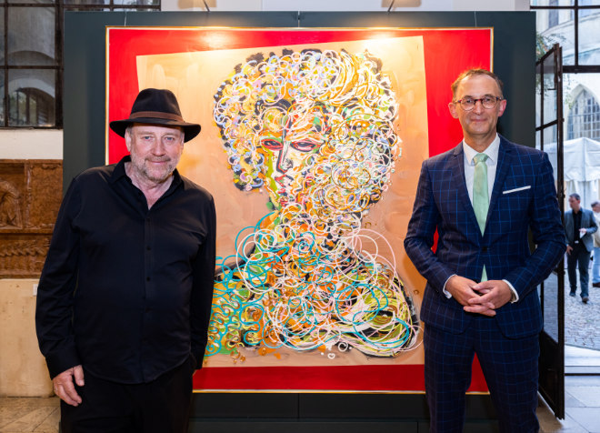 Harold Faltermayer (Komponist, Produzent) mit Dr. Frank Matthias Kammel (Generaldirektor des Bayerischen Nationalmuseums). Fotocredit: Sebastian Drüen