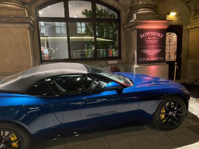 Bowmore x Aston Martin Whisky Premiere im Famtain Members Club