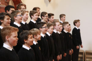 Mit Weihnachtslied zum Tölzer Knabenchor