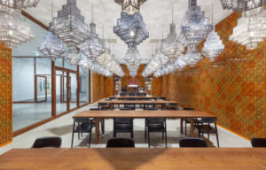 Neue Nationalgalerie Berlin: Museumscafé mit begehbarer Rauminstallation