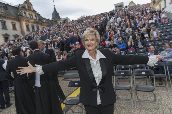 Fürstin Gloria von Thurn und Taxis bei der Eröffnung der Schlossfestspiele 2019. Foto: Odeon Concerte / altrofoto.de