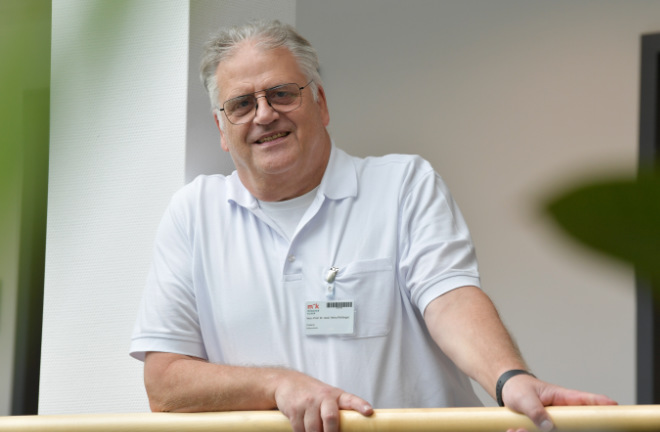 Prof. Heinz Röttinger, Chefarzt für Endoprothetik in der München Klinik Neuperlach.