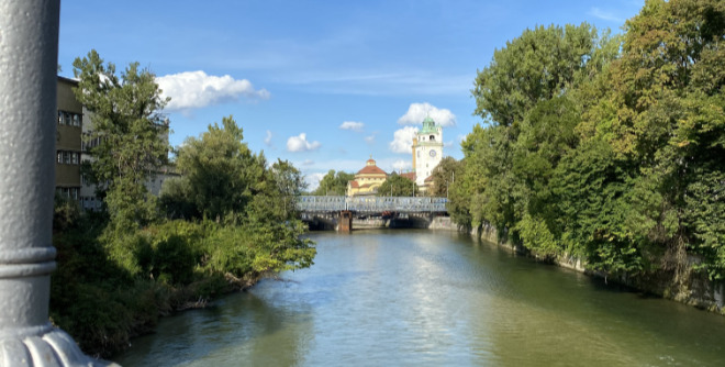 München hat bis dato noch als 'Schwammstadt' experimentiert. Vorreiter-Städte sind Wien und Kopenhagen.