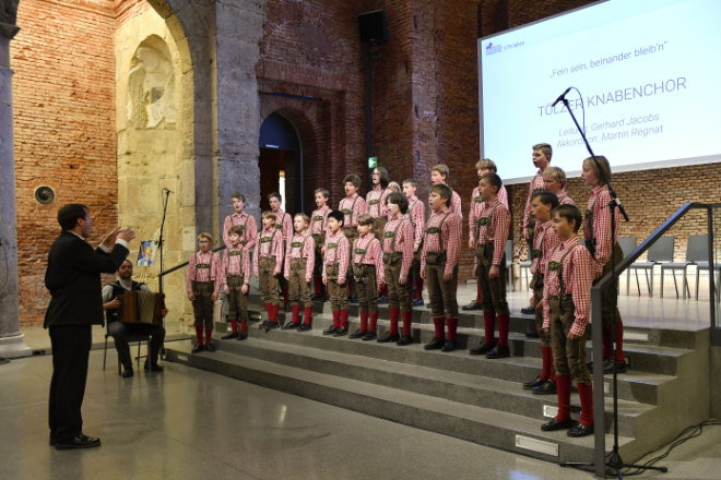 Tölzer Knabenchor beim Festakt '175 Jahre Dr. von Haunersches Kinderspital' in der Allerheiligen Hofkirche. Foto: BrauerPhotos / S.Brauer 