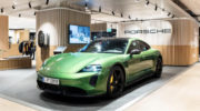 Autokauf im Oberpollinger: Porsche NOW eröffnet Store im Luxuskaufhaus